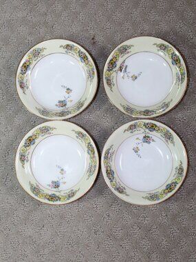 Set of 4 Thomas Bavaria Asturia Gold Trimmed Floral 5" Small Dessert/Berry Bowls